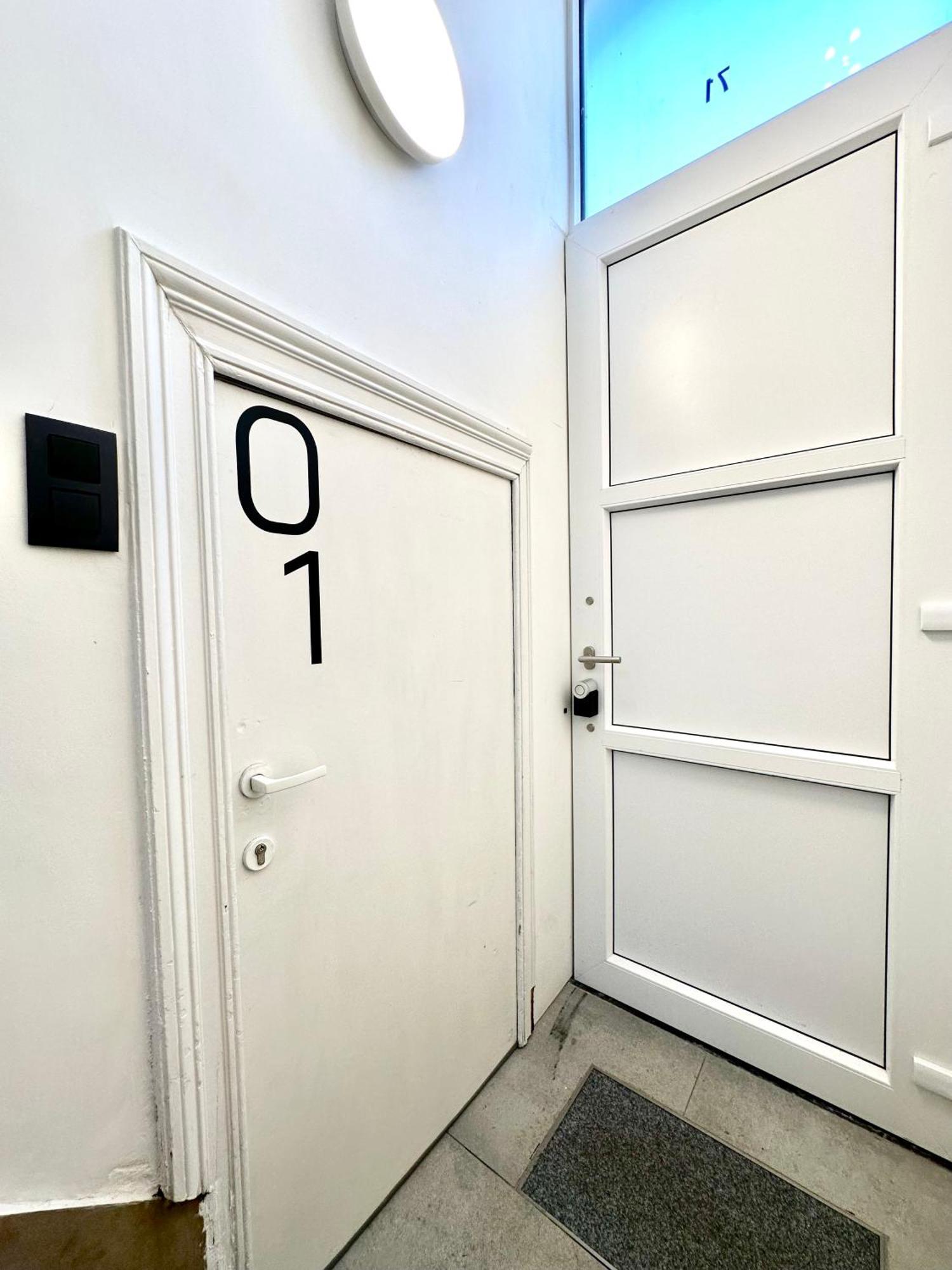 My Haus European Commision Bed & Breakfast Brussel Bagian luar foto