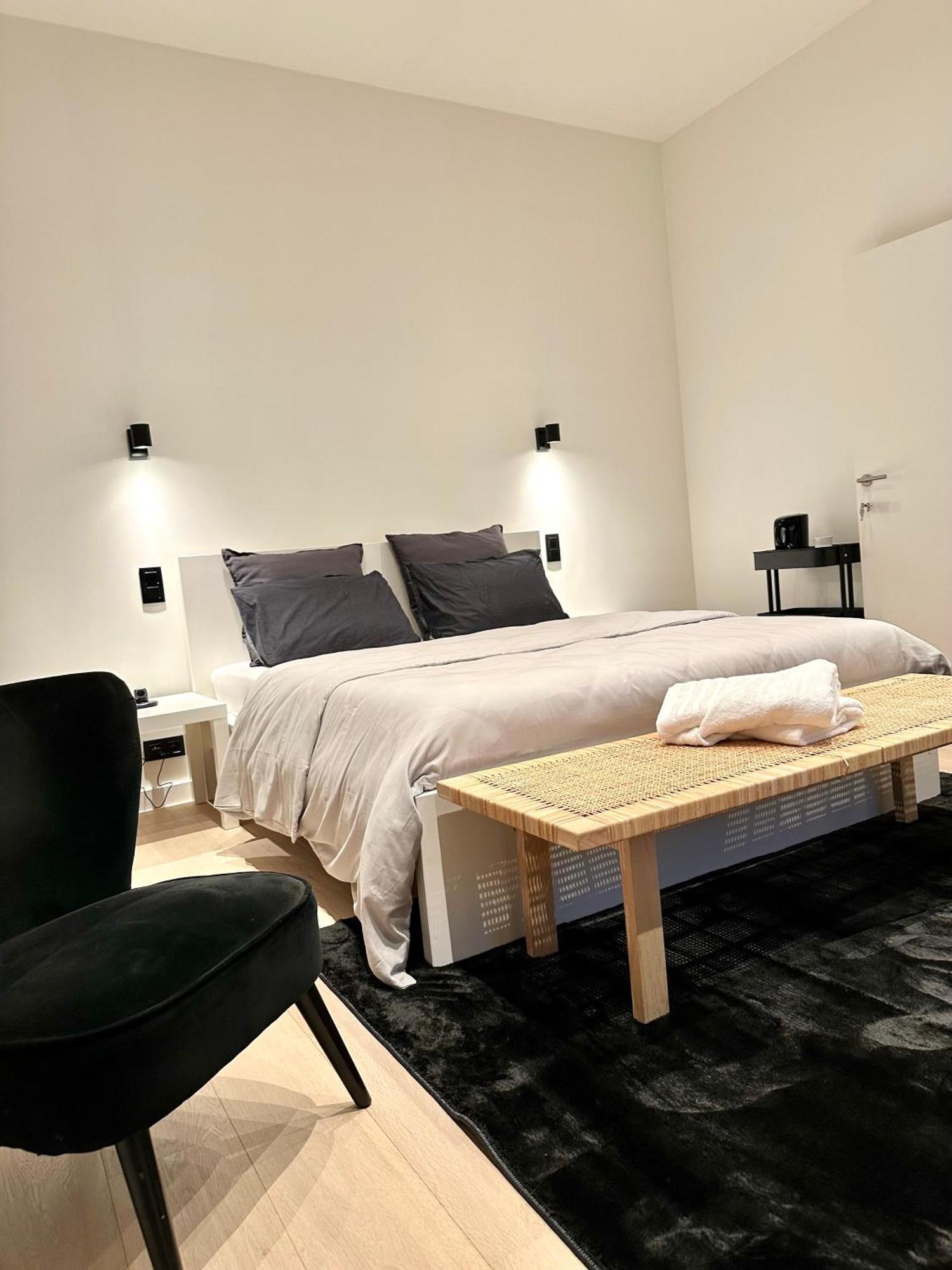 My Haus European Commision Bed & Breakfast Brussel Bagian luar foto