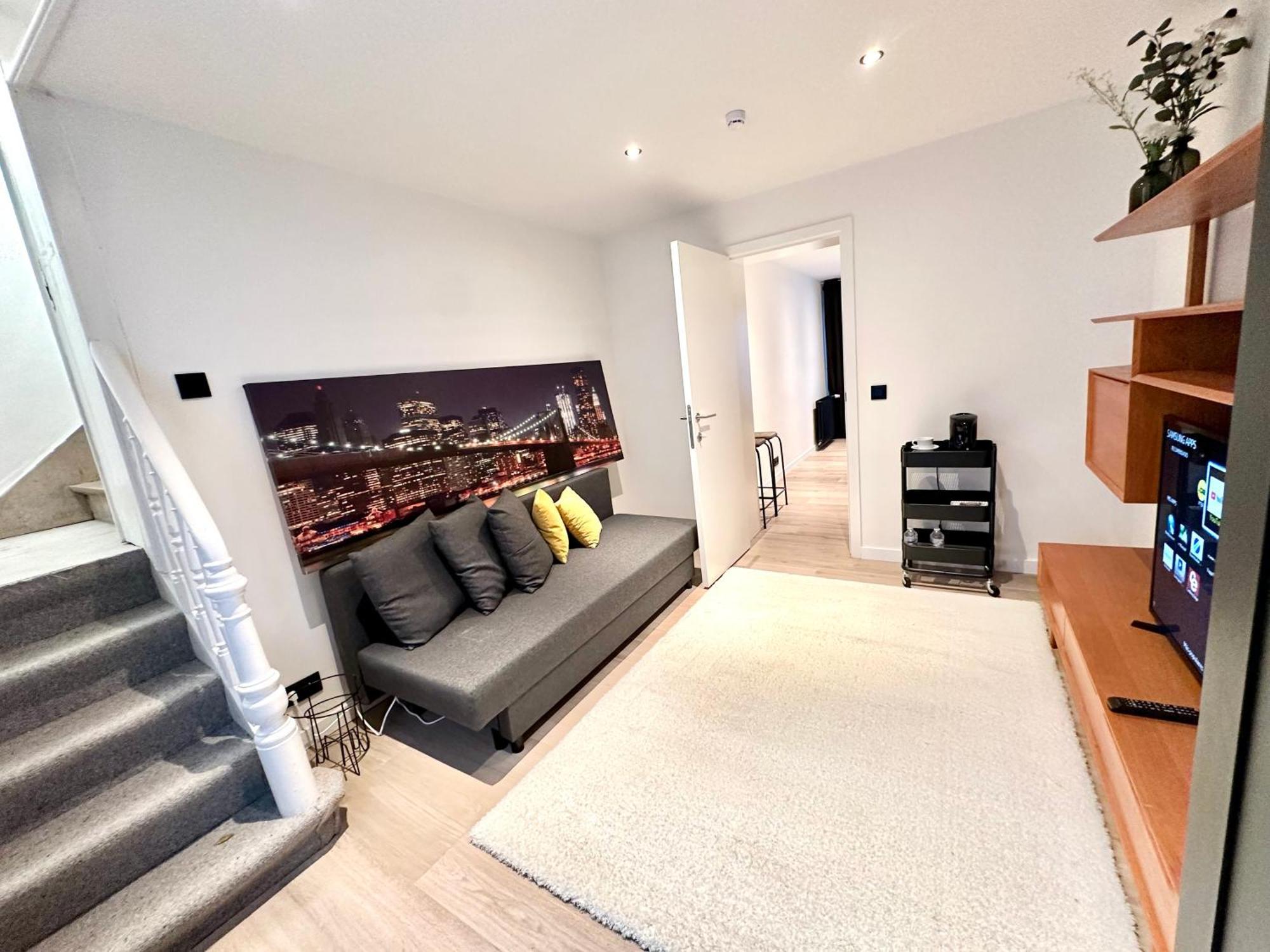 My Haus European Commision Bed & Breakfast Brussel Bagian luar foto