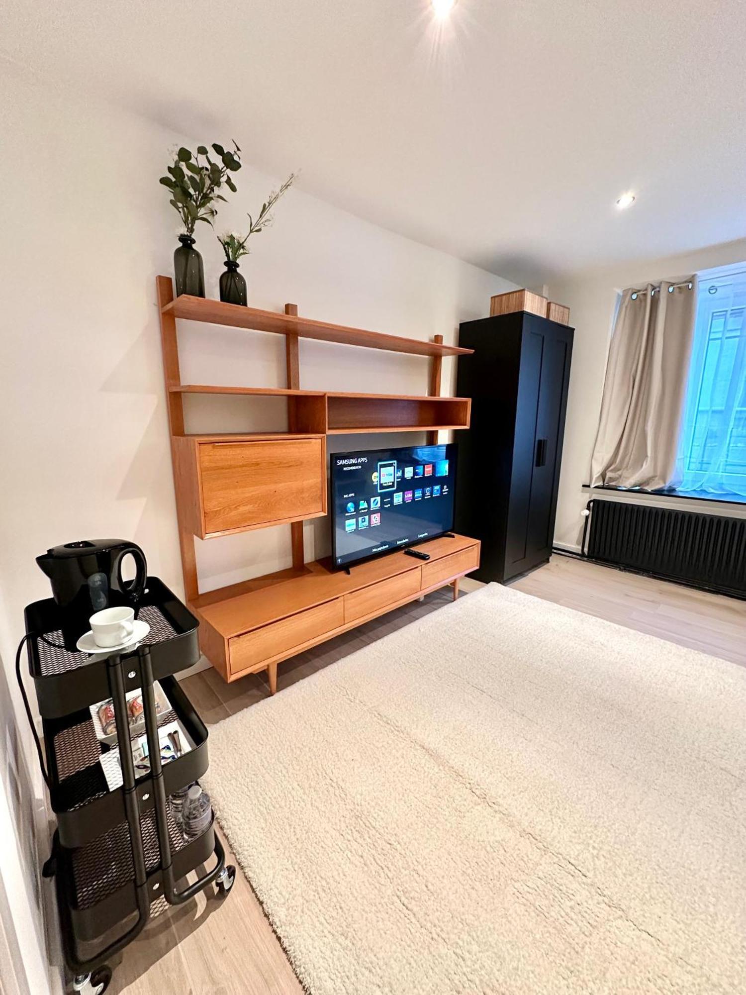 My Haus European Commision Bed & Breakfast Brussel Bagian luar foto