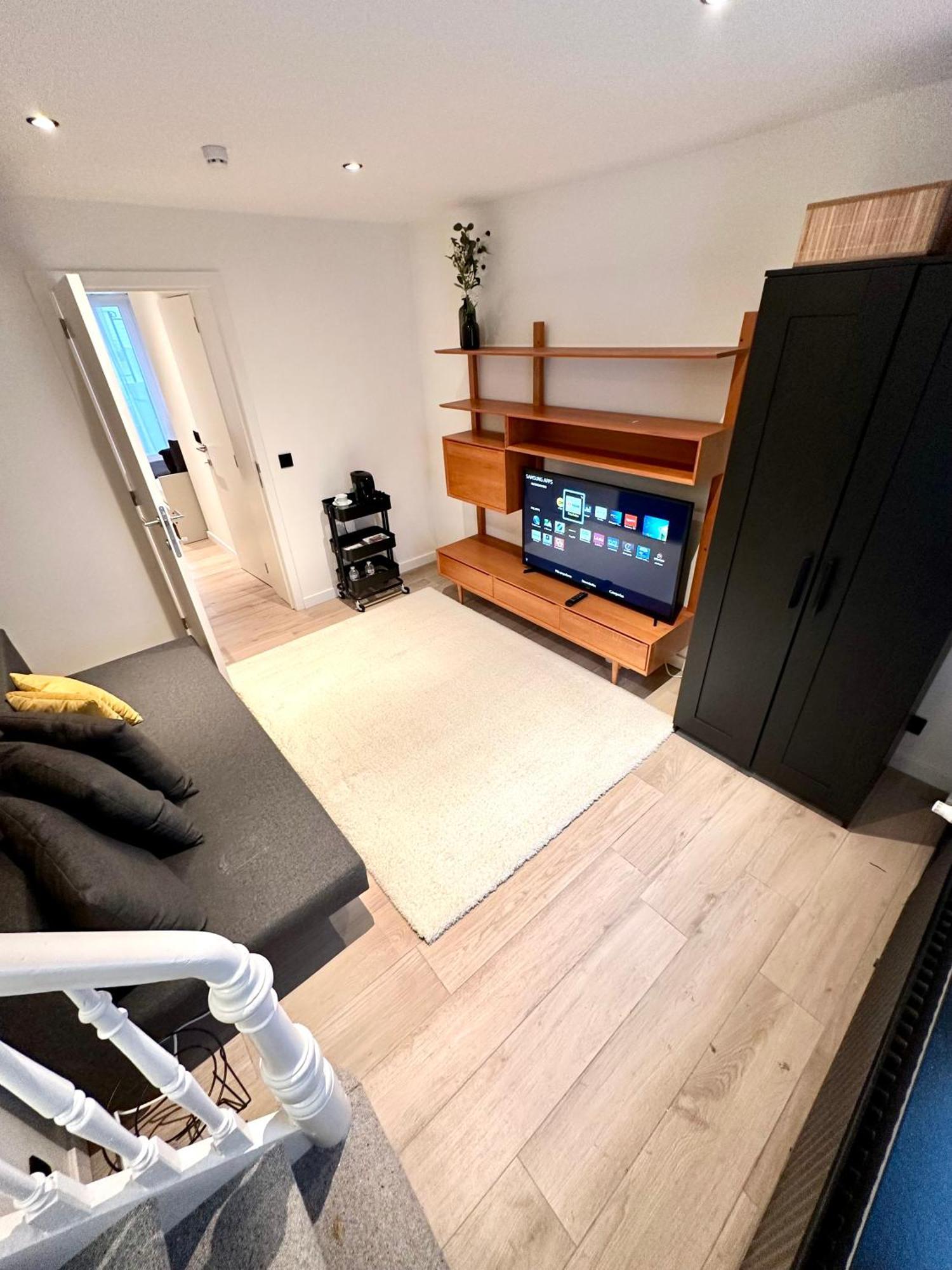 My Haus European Commision Bed & Breakfast Brussel Bagian luar foto