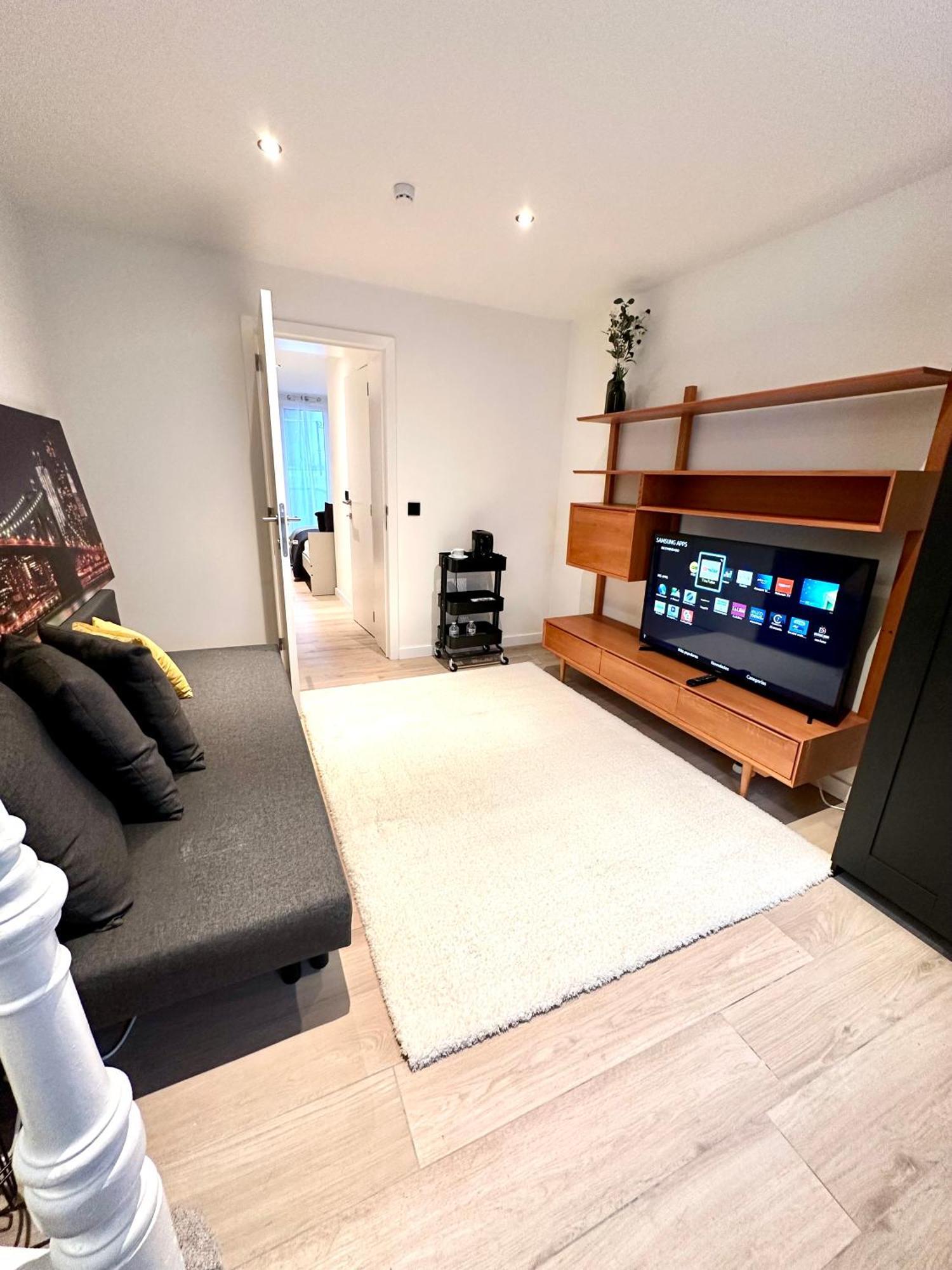My Haus European Commision Bed & Breakfast Brussel Bagian luar foto