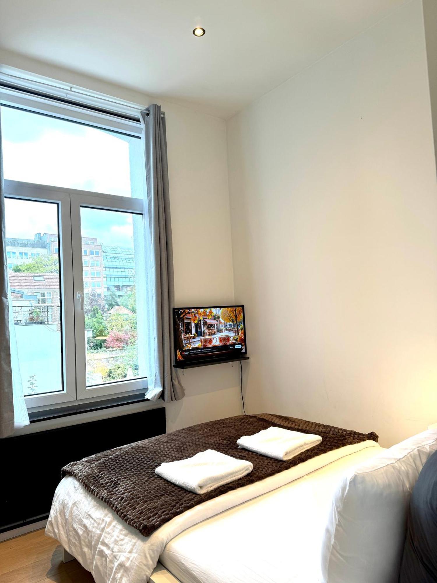 My Haus European Commision Bed & Breakfast Brussel Bagian luar foto