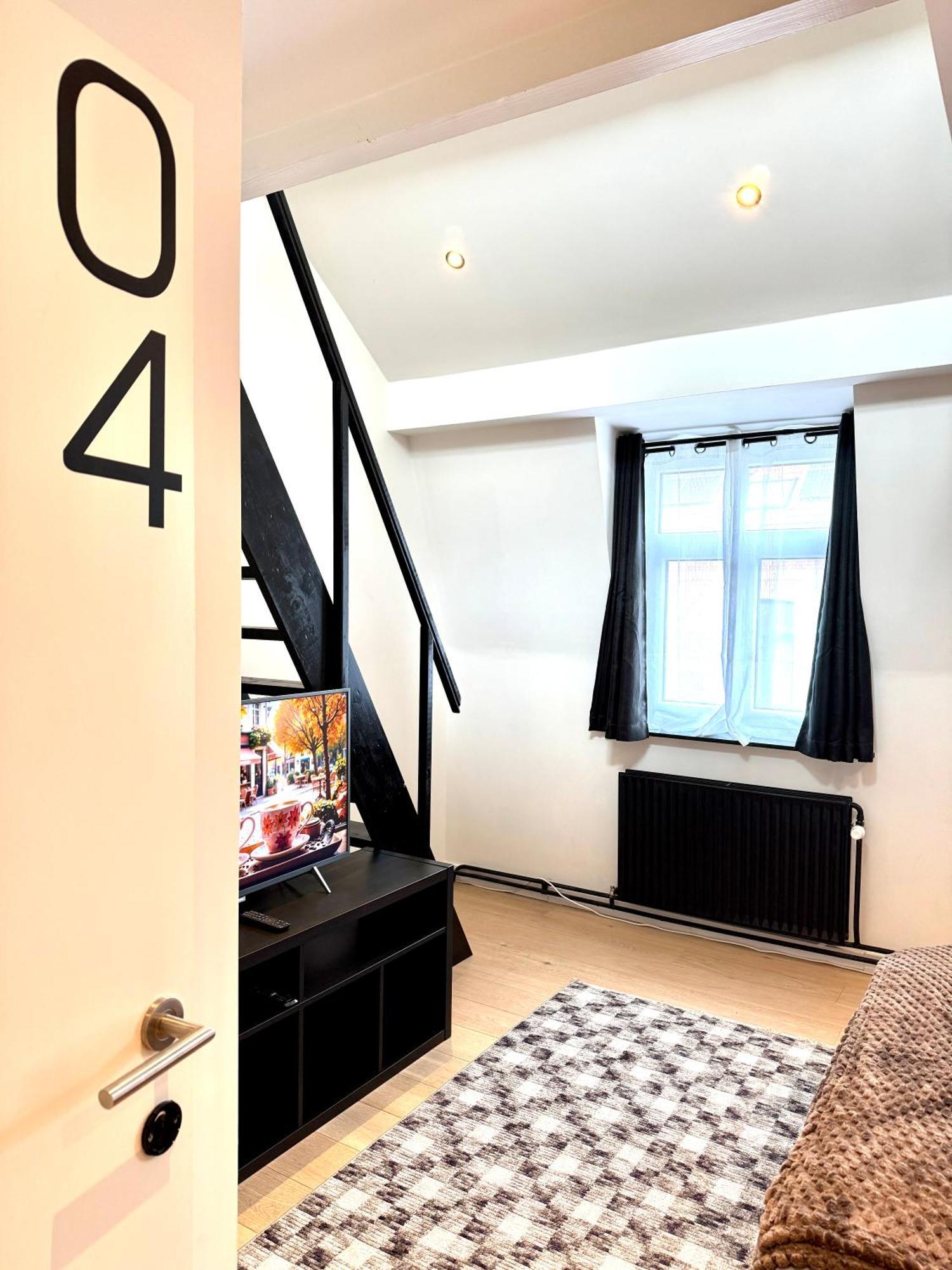 My Haus European Commision Bed & Breakfast Brussel Bagian luar foto